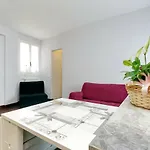 Pandosia Apartment